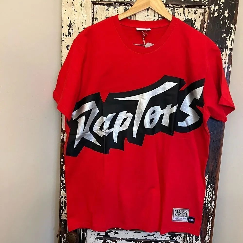 NWT Men’s Toronto Raptors Mitchell & Ness Hardwood Classics NBA T-shirt. Size L